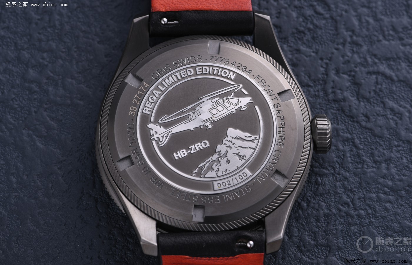 青梅竹马」给天空添一抹红 品鉴豪利时大表冠飞行员Rega限量版腕表