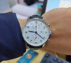 中毒太深對它無法抗拒  入手萬國表新款葡計