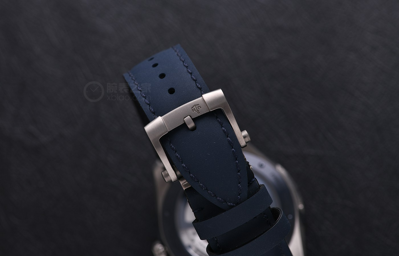 一针一线：奇思妙想下的创作 品鉴雅典表奇想系列FREAK X钛金属腕表