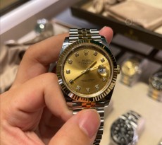 貴氣十足有金有鉆  勞力士最經典日志