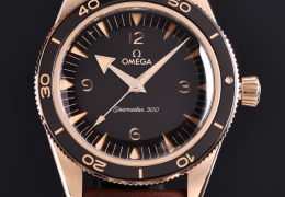最具性价比的金表-欧米茄海马300青铜金手表