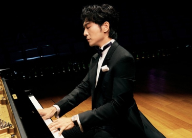 Chopard蕭邦L.U.C系列品牌大使吳牧野，佩戴L.U.C系列腕表于北京國家大劇院舉辦鋼琴獨奏音樂會