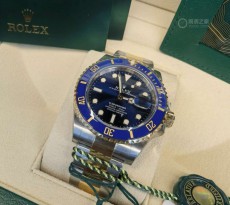 深邃的藍盤豐富的內涵  勞力士潛航者間金藍