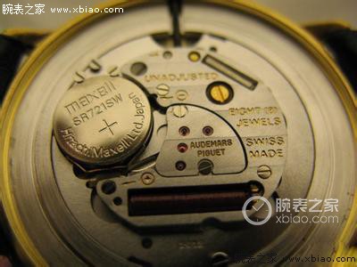 2、石英表更换电池需要多少钱？：石英表更换电池需要多少钱？更换它需要多长时间？手表能用多久？ 