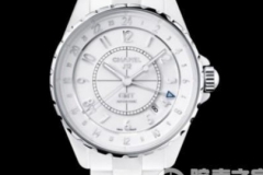 香奈儿J12 GMT 白色陶瓷腕表