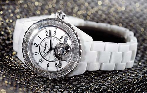 感受到那不一样高贵质感的奢侈珠宝腕表