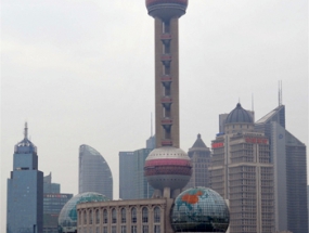 雨中拍摄 上海外滩购表攻略图