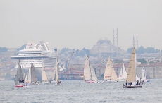 昆仑表土耳其 Bosphorus Cup 帆船赛官方时计