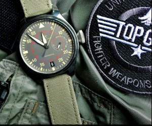 诠释非凡传统  品鉴万国大型飞行员系列TOP GUN海军空战部队Miramar腕表
