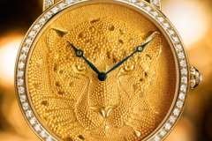 殿堂级装饰工艺  品鉴Rotonde de Cartier猎豹装饰腕表