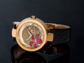 范思哲(Versace) 神祕芙蓉腕表问世