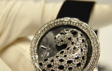 卡地亚猎豹装饰腕表 直击2013年日内瓦钟表展