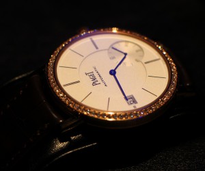 Piaget（伯爵）Altiplano Date超越时空的经典主义 玫瑰金镶钻腕表发布 直击2013年日内瓦钟表展