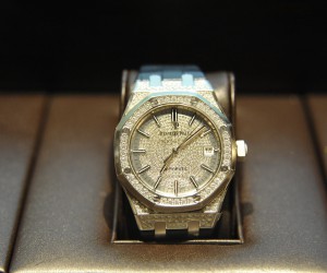 Audemars Piguet（爱彼）皇家橡树系列37毫米自动上链15452BC.ZZ.D019CR.01腕表发布 直击2013年日内瓦钟表展