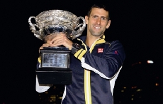 爱彼品牌大使德约科维奇 澳洲网球公开赛连续三次夺冠开创历史