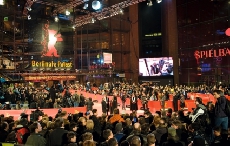 前瞻2013柏林电影节—德国顶级腕表品牌格拉苏蒂致力于挖掘电影新锐力量