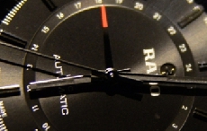 黑色酷雅 雷达巴塞尔表展推出最新双时区腕表