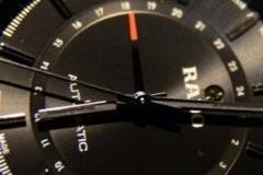 黑色酷雅 雷达巴塞尔表展推出最新双时区腕表
