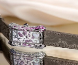 寶齊萊推出雅麗嘉RoyalRose限量珠寶腕表