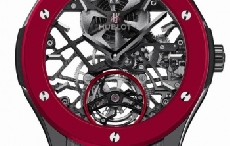 宇舶表呈献全球首创亮红色陶瓷腕表
