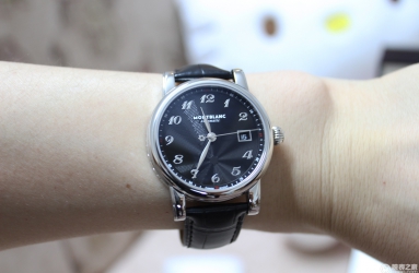 越看越喜欢 瑞士购入最新款万宝龙明星腕表