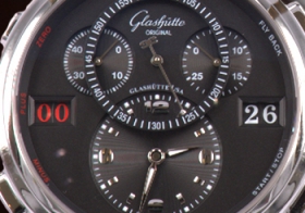 腕表上的计数器 品鉴格拉苏蒂PanoMaticCounter XL腕表