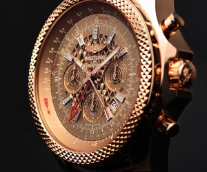 百年靈推出賓利世界時間計時腕表慕尚特別版