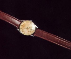 代表友誼的腕表 毛主席使用31年的手表解密