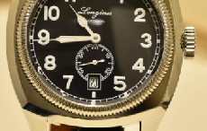 浪琴表经典复刻系列1935飞行员腕表——再现备受赞誉的经典设计
