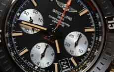 百年灵新款机械计时系列腕表欣赏