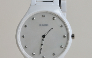 纯白色的超薄诱惑 雷达新品女装腕表上市