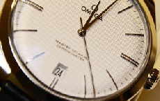欧米茄碟飞系列名典腕表 源自另一时代的时计臻品实拍