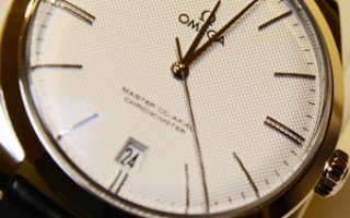 欧米茄碟飞系列名典腕表 源自另一时代的时计臻品实拍
