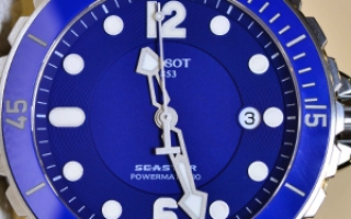直击2014巴塞尔 欣赏天梭新款蓝色腕表