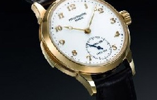 香港苏富比百达翡丽腕表拍出232万港元