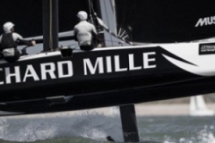理查德米勒队赢得J.P. Morgan资产管理公司环岛帆船赛
