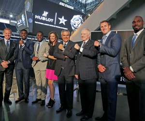 宇舶表签约美国著名美式足球达拉斯牛仔队正式发布达拉斯牛仔队限量腕表