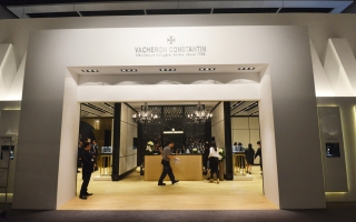 富丽堂皇 “钟表与奇迹”钟表展江诗丹顿展台报道
