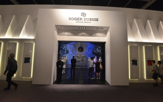 标新立异 2014“钟表与奇迹”香港钟表展罗杰杜彼展台报道