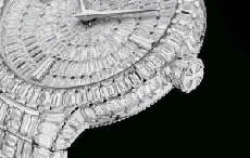 江诗丹顿推出Traditionnelle系列两款全新的高级珠宝腕表