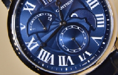 古典风范亮相表展  卡地亚昼夜显示双时区腕表