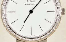 时尚都会风格的代表 Piaget Altiplano金质链带系列腕表