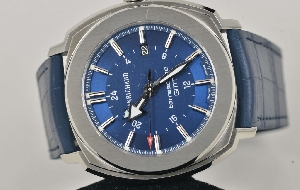 纹理动感 尚维沙全新蓝色Terrascope腕表