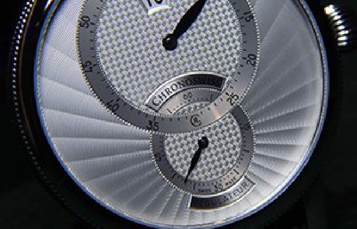古典融合现代 瑞宝Regulateur 30系列腕表实拍