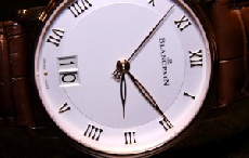 浓厚的古典气质 宝珀Villeret系列大日历视窗腕表