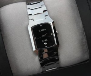 钨钢表带手表该怎么保养？