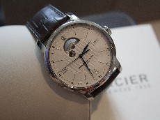 和老婆一起入手Baume et Mercier 8688和10150