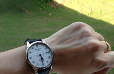 犹豫半年 终于买下自己心怡的手表天梭力洛克