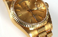 蚝式金劳以6240英镑问鼎奇西克珠宝腕表拍卖