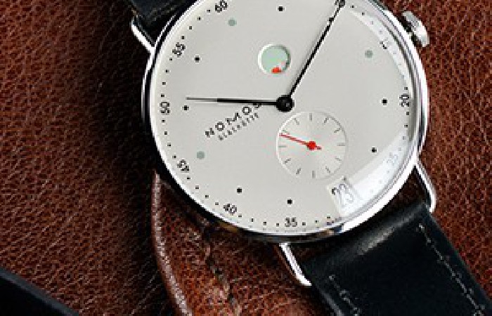 极简的德式风格 NOMOS Metro系列腕表时尚大片